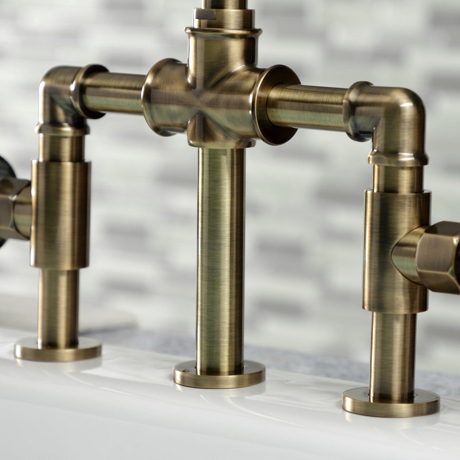 Kingston Sona KS2333RKX - Webb Two-Handle 4-Hole Deck Mount Knurled Handle Bridge Kitchen Faucet with Brass Sprayer, Antique Brass — thumbnail 3